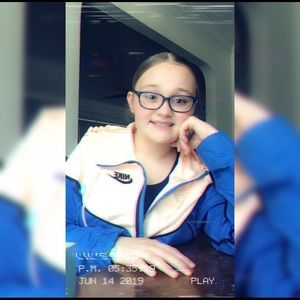 Meet your Posher, Angalina